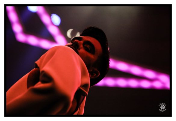 Briefs Close Encounters