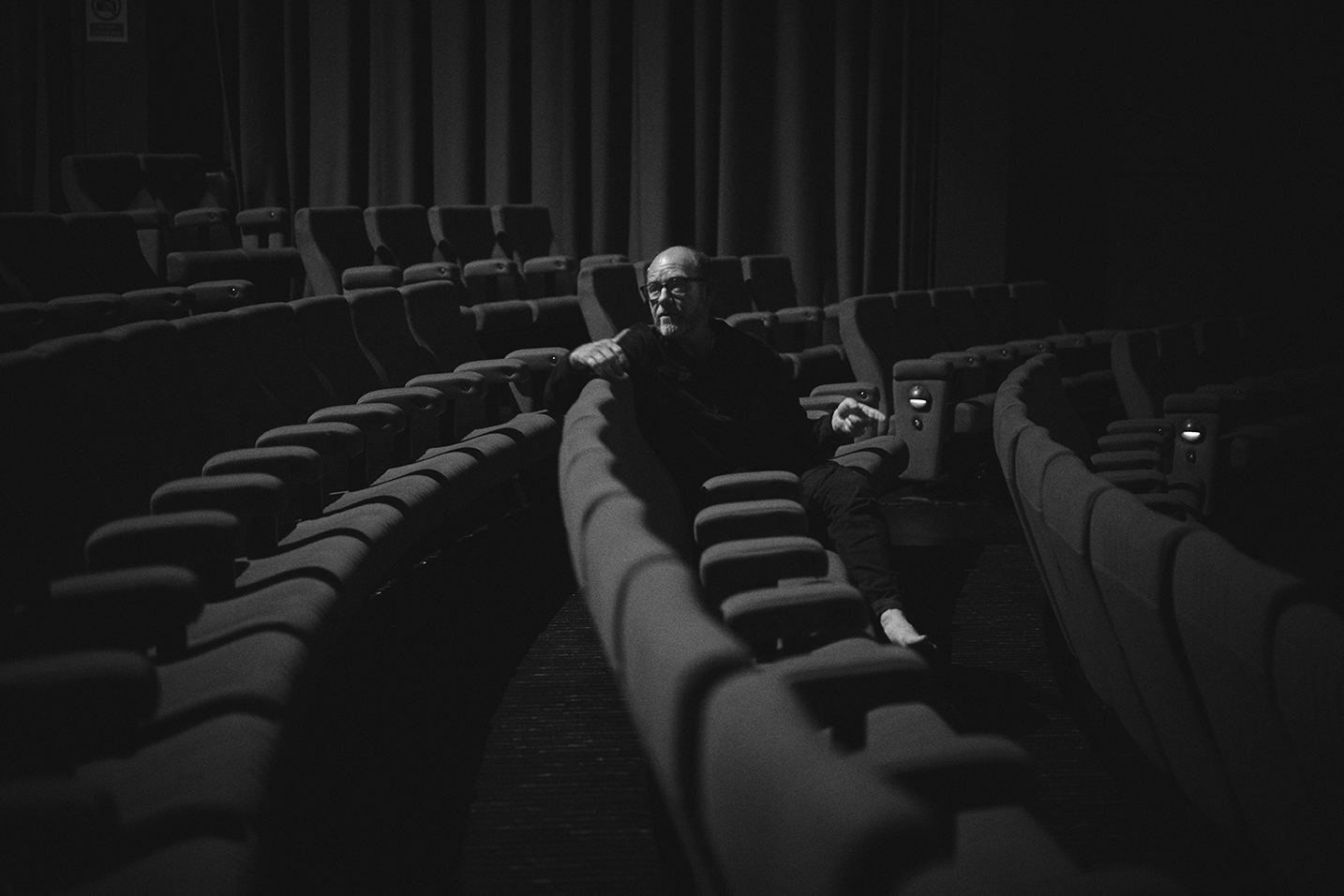 Backstage with Model Citizens : Words By Lucy Gamsby Frost & Photos by Luke David Kellett