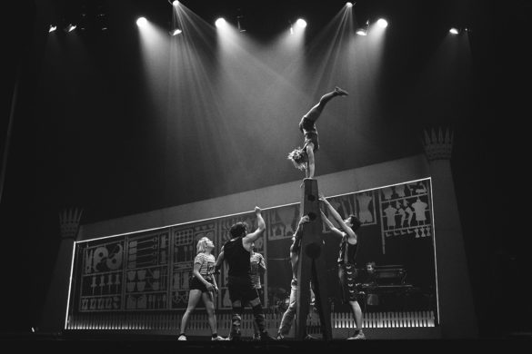 Backstage with Model Citizens : Words By Lucy Gamsby Frost & Photos by Luke David Kellett