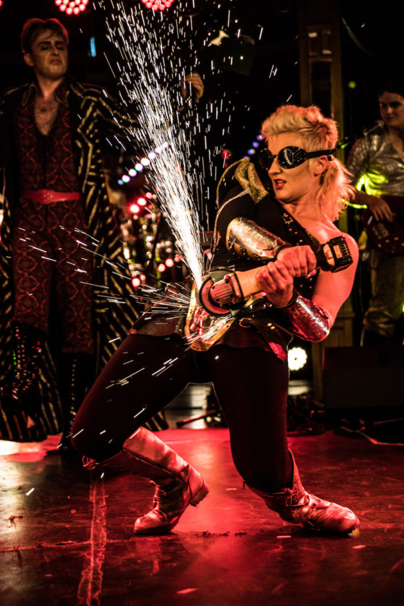 Rebel, Rouge & Shake it – Photo Gallery from Mark Turner