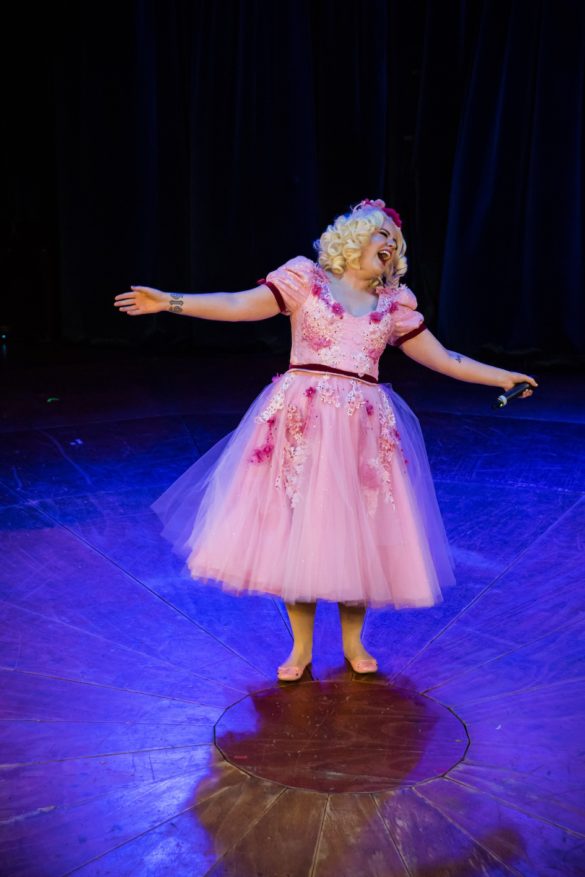 Rebel, Rouge & Shake it – Photo Gallery from Mark Turner